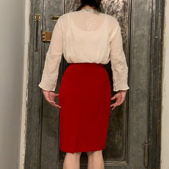 Vintage 90s Krizia Jeans red velvet knee length pencil skirt High End designer M - Picture 7 of 7